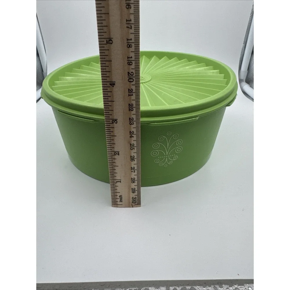 Vintage Tupperware 1204-7 And 1204-4‎ Orange And Green With Lids 1205-9